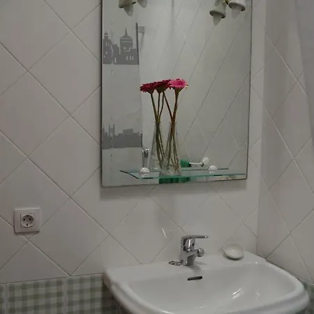 Lola 普拉亚布兰卡