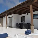 Lola Villa Playa Blanca (Lanzarote)