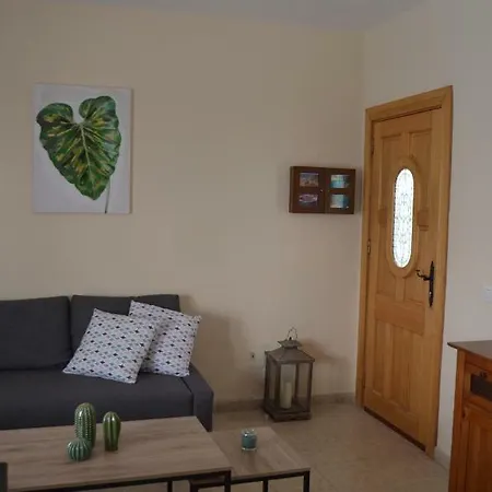 Villa Lola
